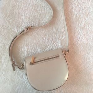 Forever 21 cream crossbody bag purse